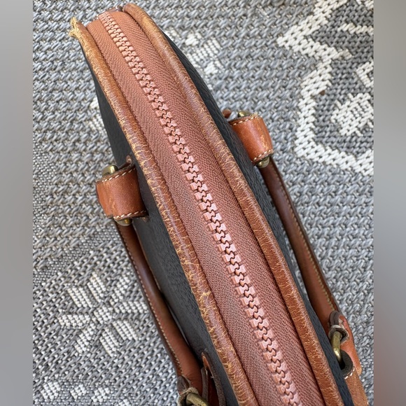 Dooney & Bourke handbag, Norfolk All Weater leather satchel made in USA - Picture 5 of 16